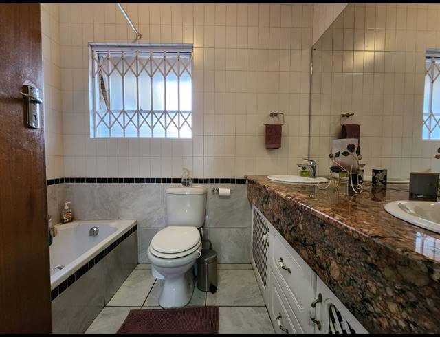 3 BEDROOM TOWNHOUSE FOR SALE IN THREE RIVERS PROPER